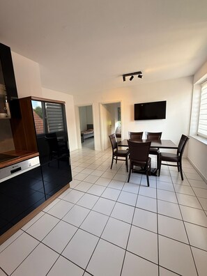 تناول الطعام