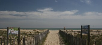 SUPERB STUDIO IN LE BARCARES 4 pers. SEA FRONT