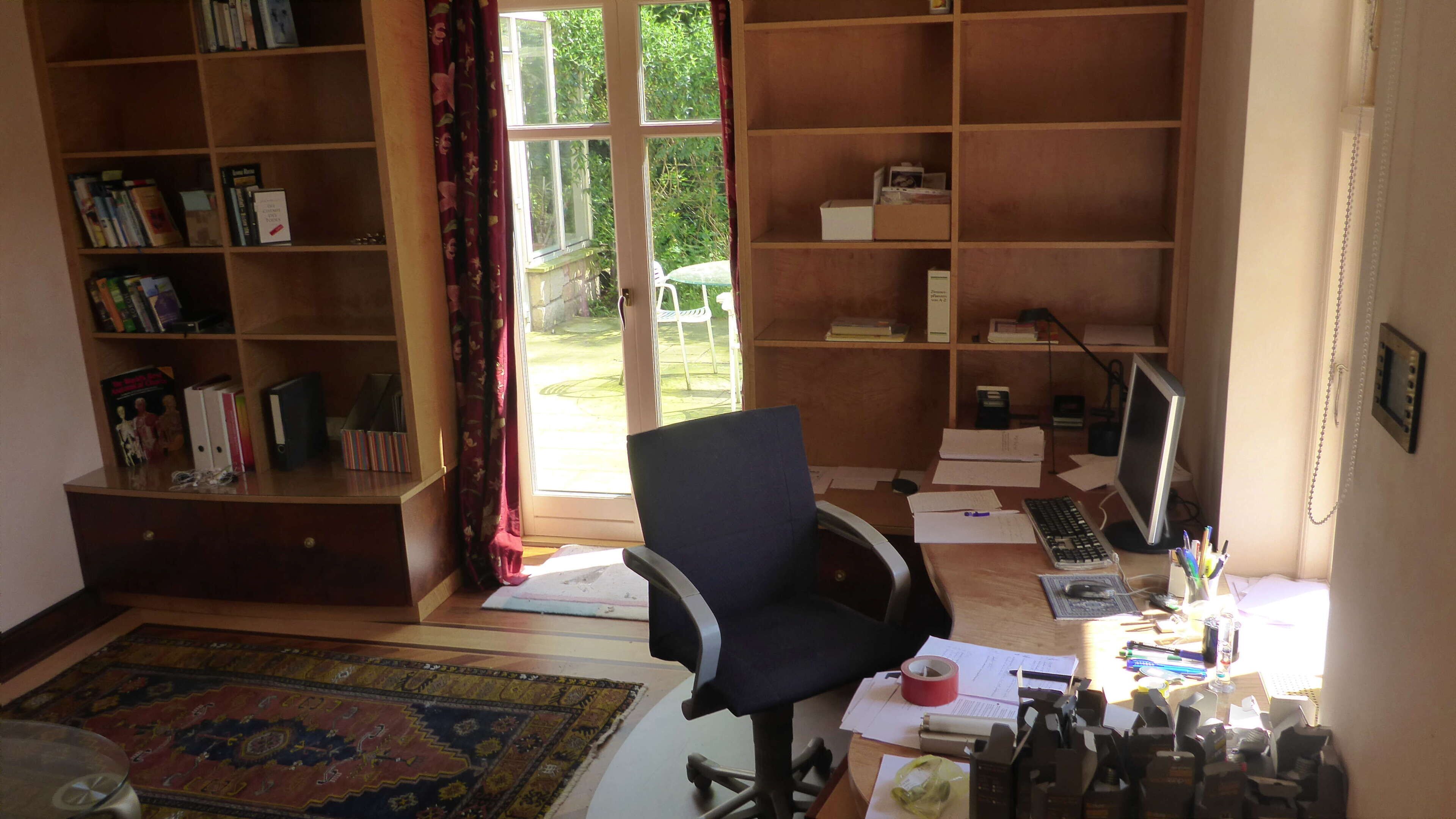 Hamburg cracks 500 sqm luxury designed villa, sleeps 12, fully i-pad controlled