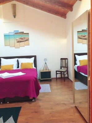 2 bedrooms, Internet, bed sheets