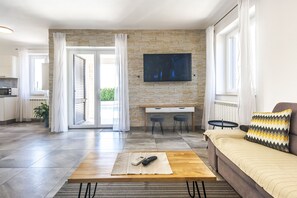 Smart TV, DVD player