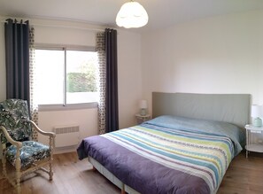 4 Schlafzimmer, BĂŒgeleisen/BĂŒgelbrett, WLAN