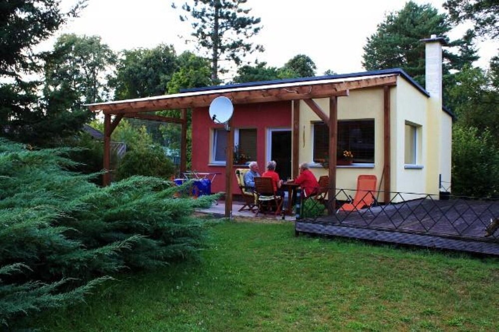 Bungalow for 2 persons in the nature park Stechlin in Neuglobsow