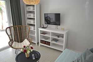 1 chambre, coffres-forts dans les chambres, fer et planche à repasser