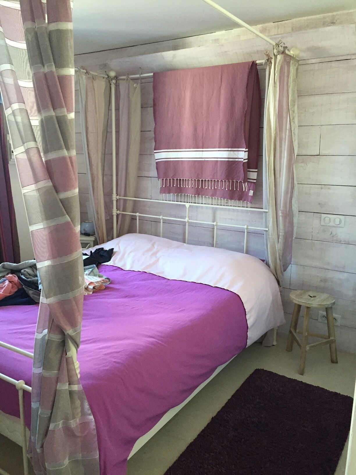 Holiday house, 5 minutes walk to beach, 3 minutes from downtown. Ideale 2 families