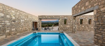 Villa Ypsilon mit eigenem Pool 