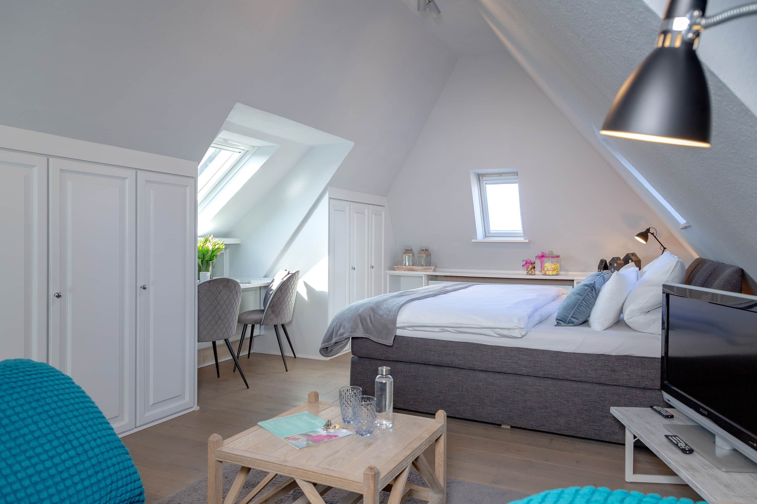 1 slaapkamer, een strijkplank/strijkijzer, reisbedje, gratis wifi