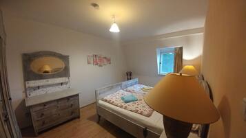 2 Schlafzimmer, Bügeleisen/Bügelbrett, Reisekinderbett, kostenloses WLAN