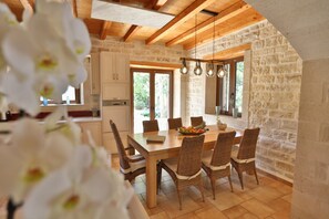 Dining - Villa Artemis, luxury, sea view, table tennis, privacy, heated pool (Rethymno, Prines)