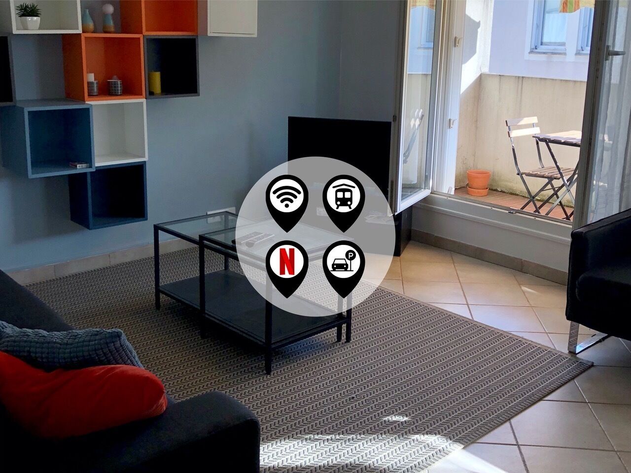 Comfortable room near train station