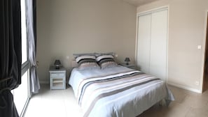 3 chambres, fer et planche à repasser, Wi-Fi