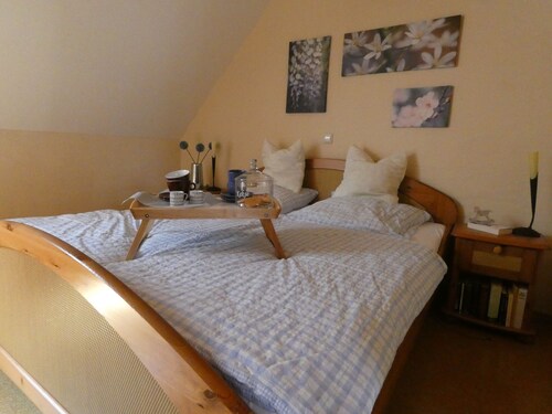 Komfort-Ferienwohnung im Landhausstil mit "Heidi-Zimmer"