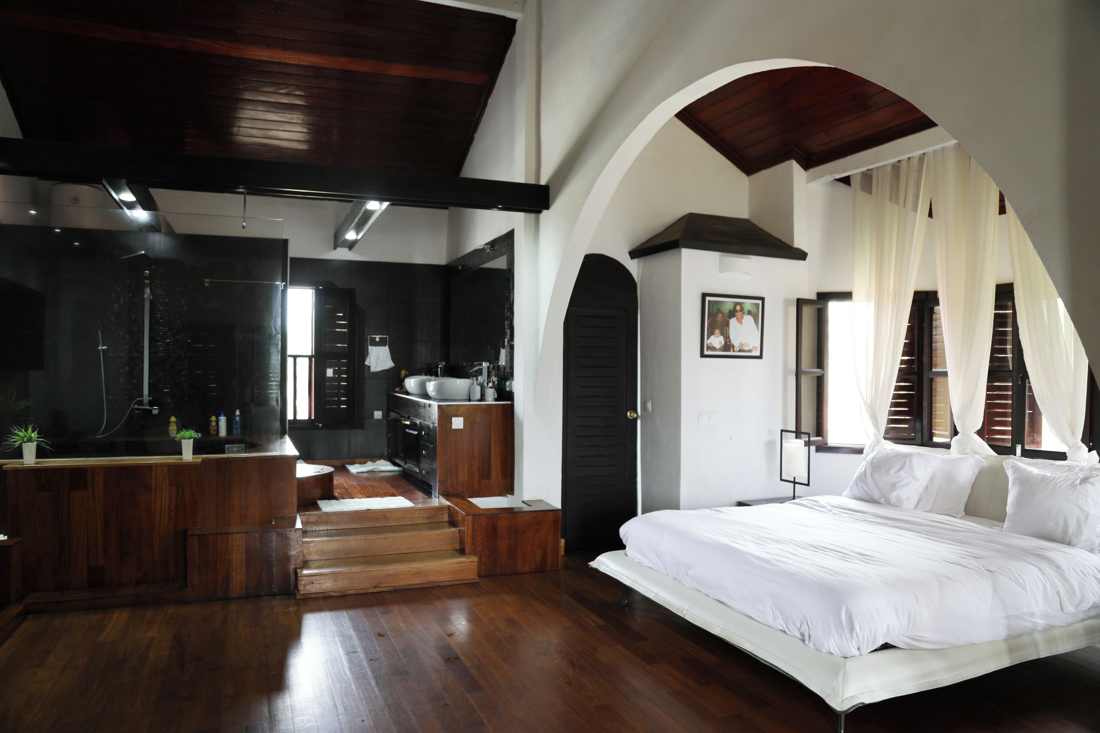 6 Schlafzimmer, Schreibtisch, Bügeleisen/Bügelbrett, kostenloses WLAN