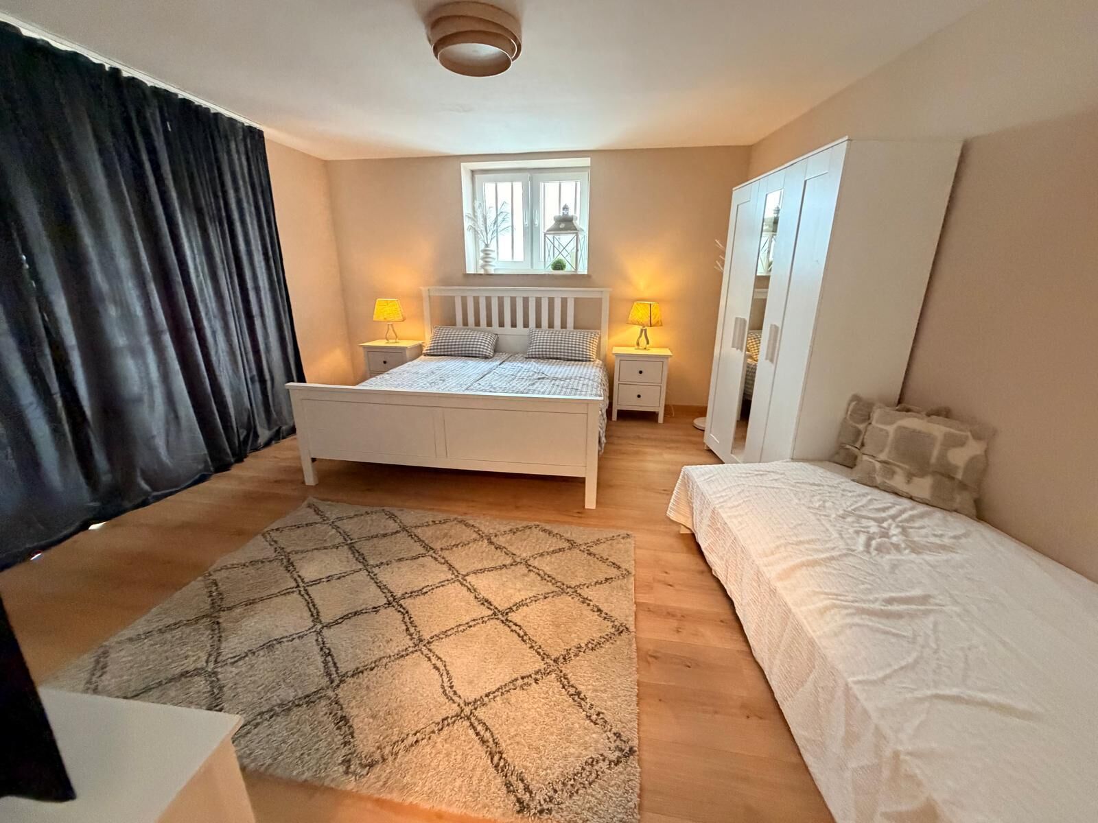1 bedroom, iron/ironing board, WiFi (free), bed sheets
