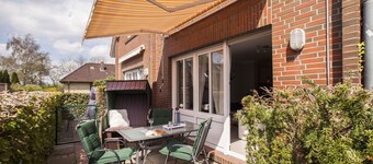 Alloggio a quattro stelle a Friesenhörn, in una posizione tranquilla, esposta a sud, proprio sulla diga