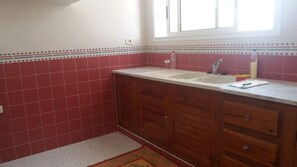 Bathroom - Apartment 5 minutes from the sea and the city center (mahdia)