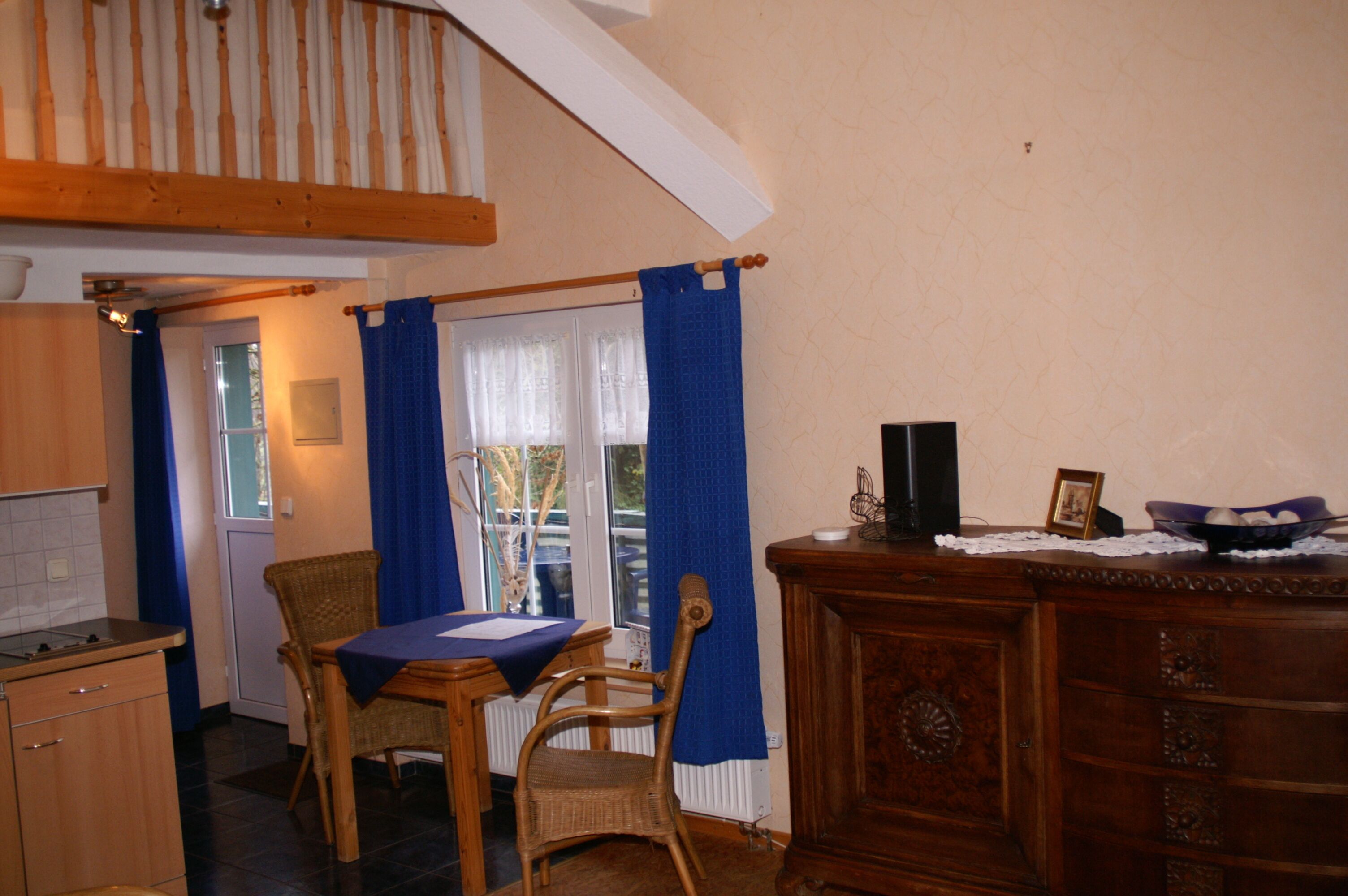 Apartment for max. 5 people in nature and yet central garden and pool