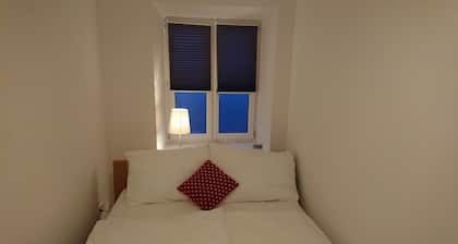 Cozy two room apartment centrally located in the third district