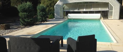 Indoor pool, pool loungers