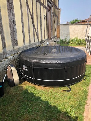 Idromassaggio all'aperto