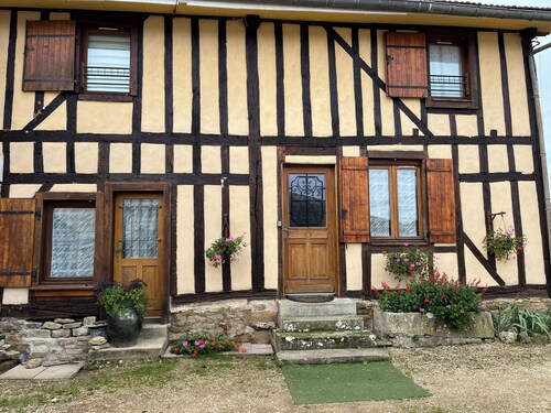 Welcome to the Gîte air du Temps spa available in summer