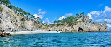 Beach nearby, sun-loungers