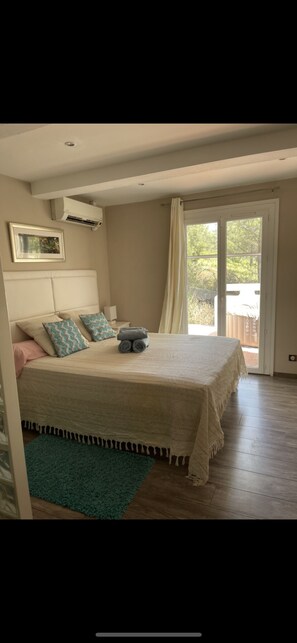 5 makuuhuonetta, silitysrauta/-lauta, ilmainen Wi-Fi