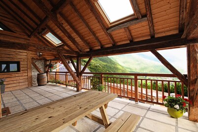 Charming cottage on the heights of Albertville