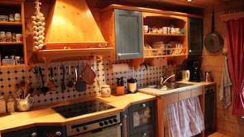 Kühlschrank, Ofen, Herdplatte, Geschirrspüler