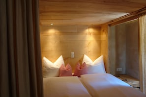 3 Schlafzimmer, Bügeleisen/Bügelbrett, Reisekinderbett, WLAN