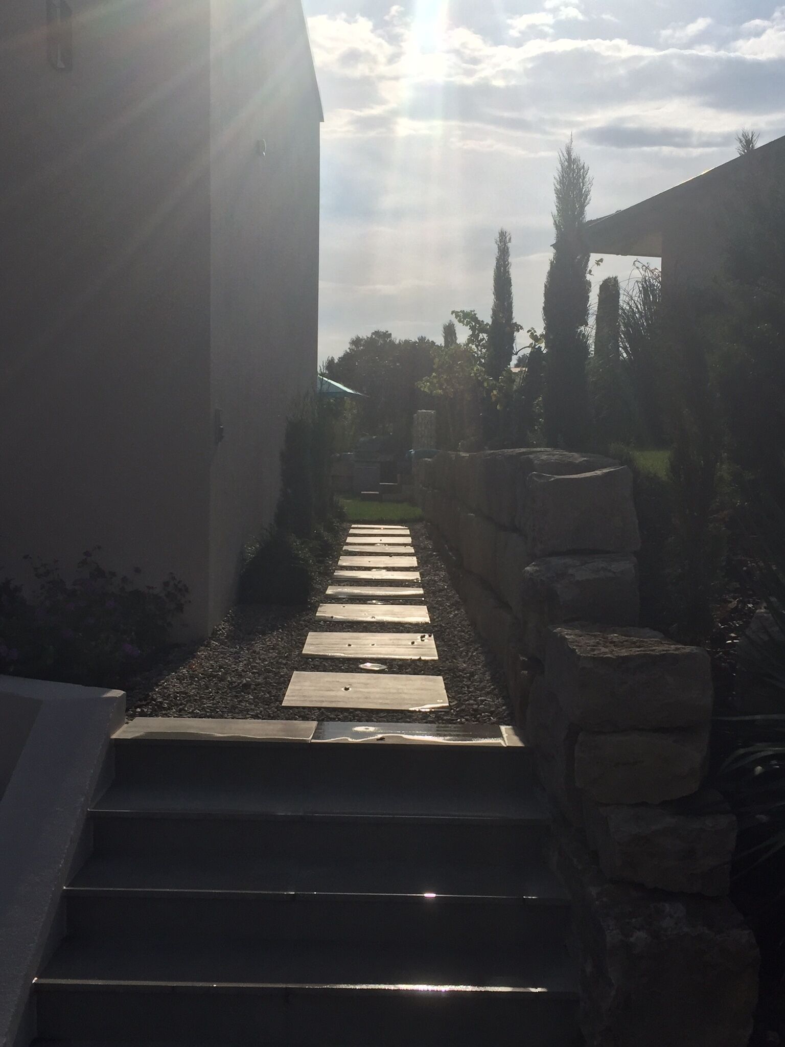 To the vintage villa with vineyards and a view of the Rhine valley