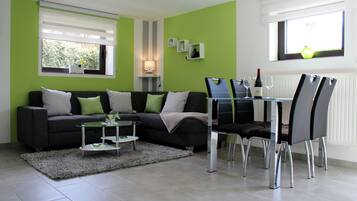 Télévision, livres, chaîne hi-fi