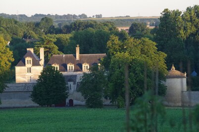 An unmissable stopover in a quiet location near the A83 exit AU GRAIN D'ORGE ÉCHIRÉ