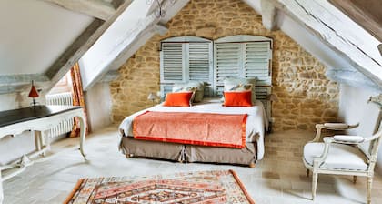 The Pré Verdine, luxury 5-star cottage, voted the most beautiful cottage in France, near the gulf