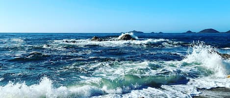 靠近海滩