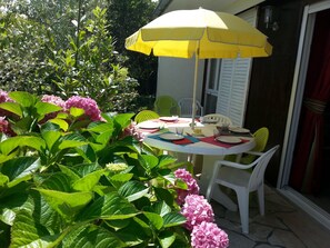 Outdoor dining - Villa rental in Cap-Ferret (Lège-Cap-Ferret)