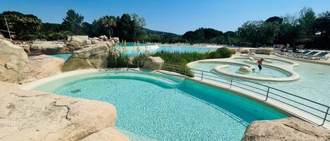 Piscine extérieure, piscine chauffée