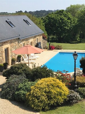 Piscine extérieure, piscine chauffée