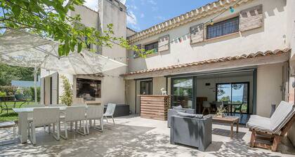 SUPERBE VILLA -CAMPAGNE D' AIX EN PROVENCE