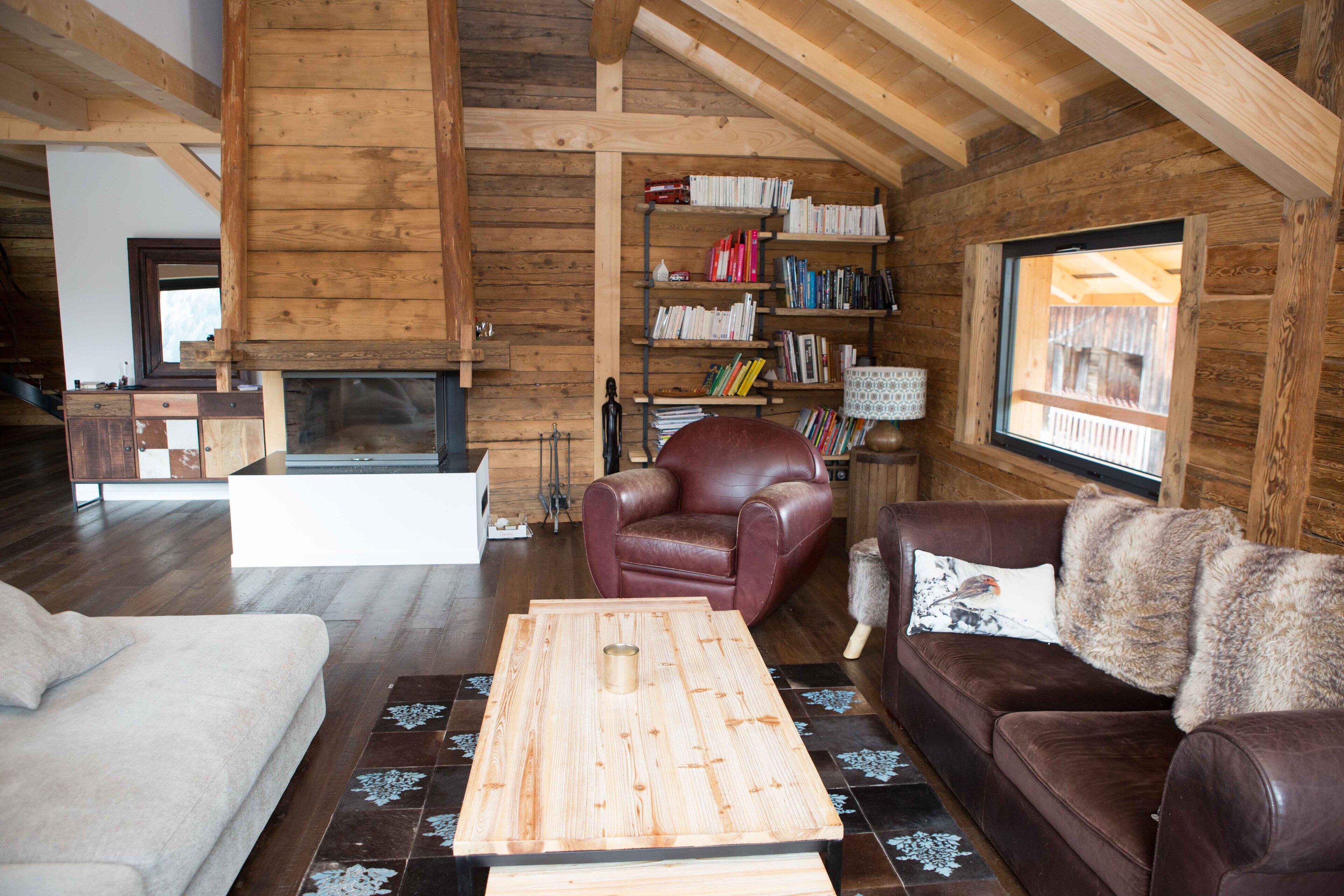 Apartment-loft in detached chalet