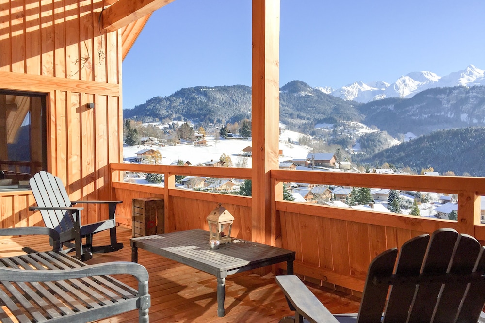 Apartment-loft in detached chalet