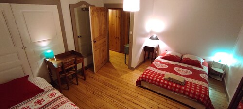 Authentic 19th century Savoyard farmhouse - Bauges