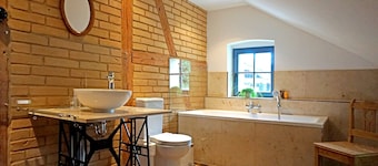 Modern and lovingly furnished apartment on 2 floors for 2-4 persons