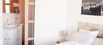 APPART./DUPLEX  IDEAL  4 ADULTES + 2ENF.  2 / 16ans + LIT Bébé