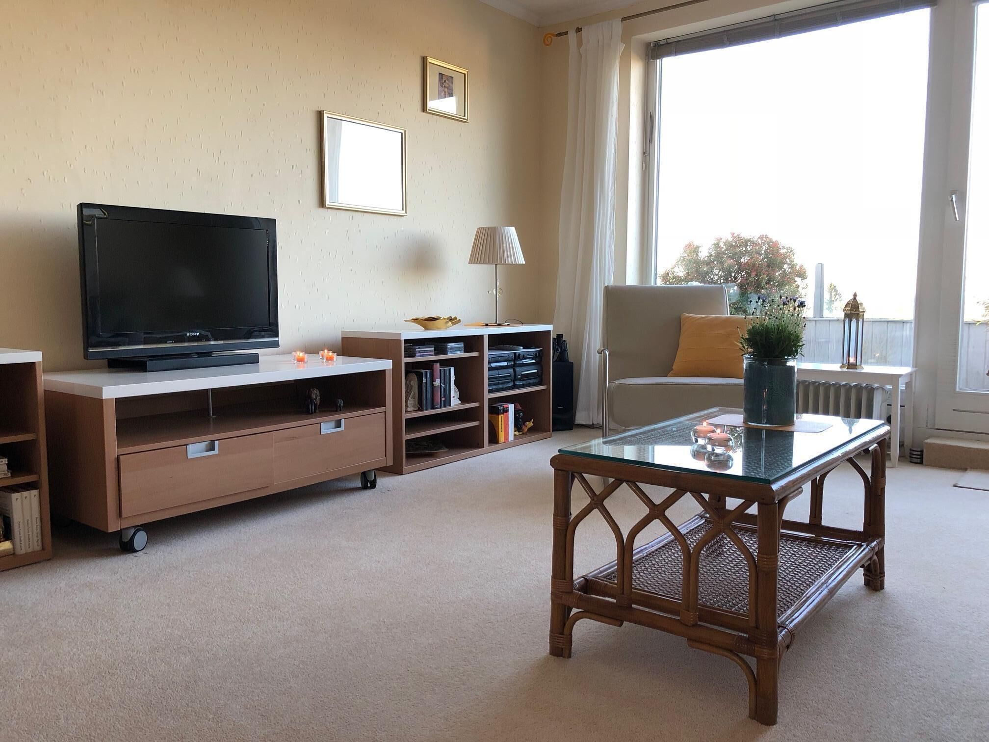 Penthouse apartment with sea views and close to the beach