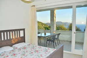 2 chambres, fer et planche Ă repasser, Wi-Fi, draps fournis