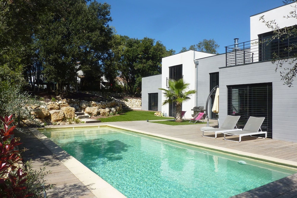 Independent studio of architect between Mediterranean and Cévennes