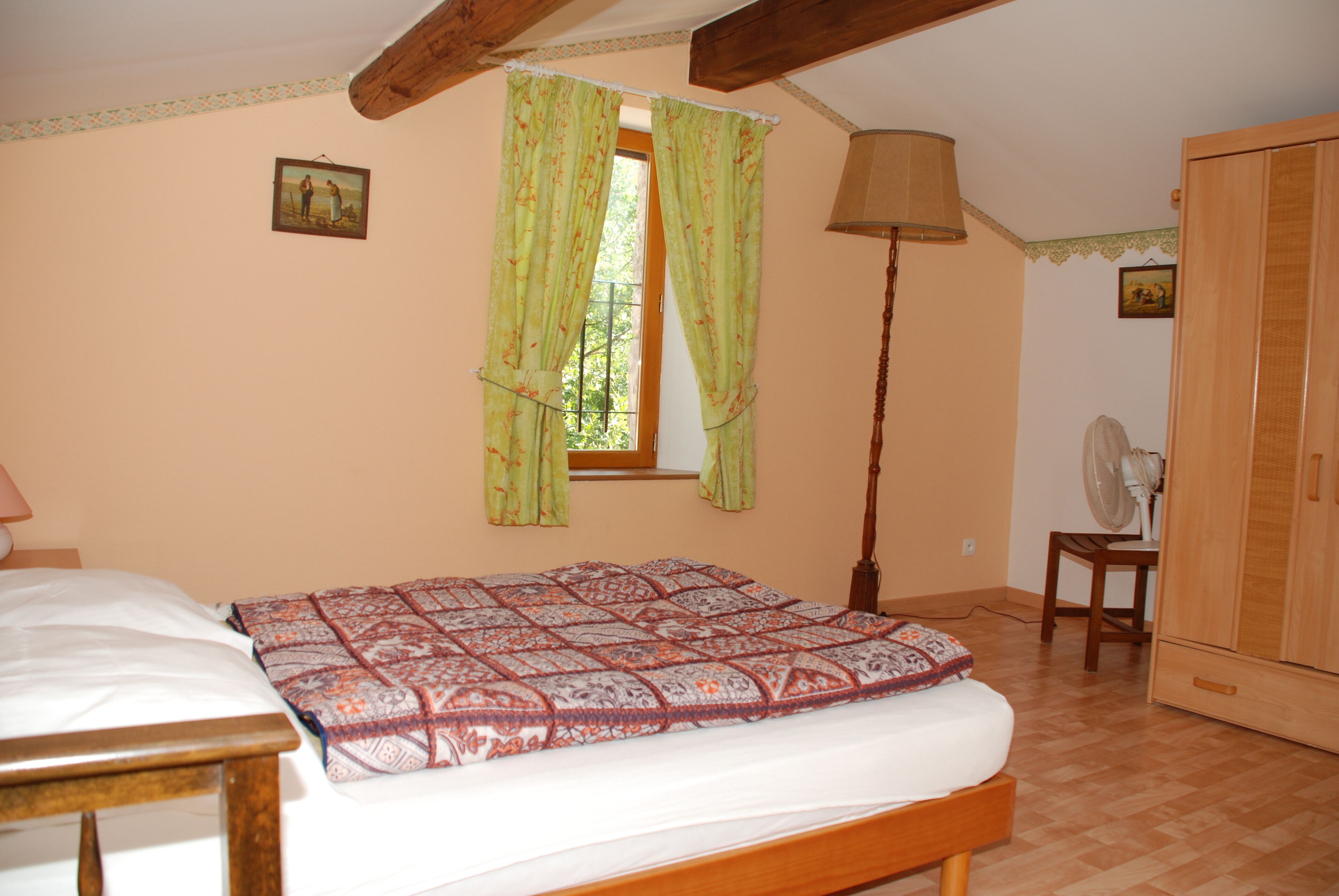 Blue Cottage in Casteljau