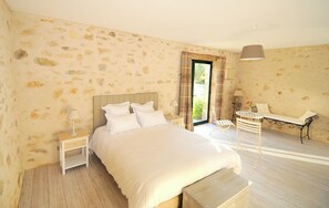 1 bedroom, WiFi, bed sheets, wheelchair access