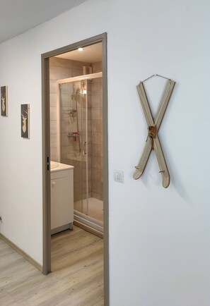 Bathtub, hair dryer - Apartment in Residence Cauterets 2 to 4 persons (Cauterets)